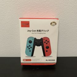 Nintendo Switch Joy Con Charging Grip NEW IN BOX Controller Accessory Type C