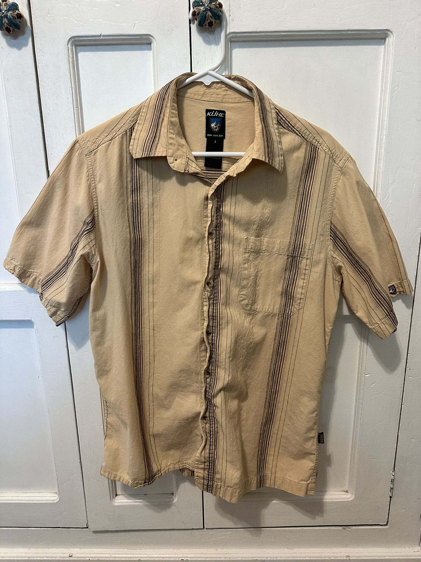 KUHL short Sleeve Shirt. Size - L Men’s 