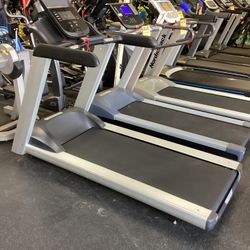 Precor TRM 445 Precision Series High End Treadmill With ONLY 35 Run Hours 