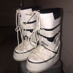 Limited Edition Star Wars MOONBOOTS!