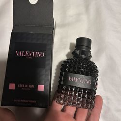 Valentino Born In Roma Intense 