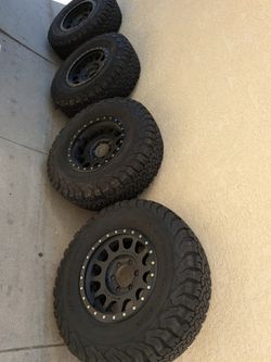 4 Method racing wheels with KO2 tires