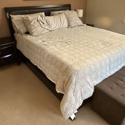 Cal King Bedroom Set