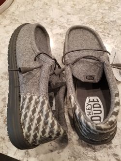 New hey dude shoes