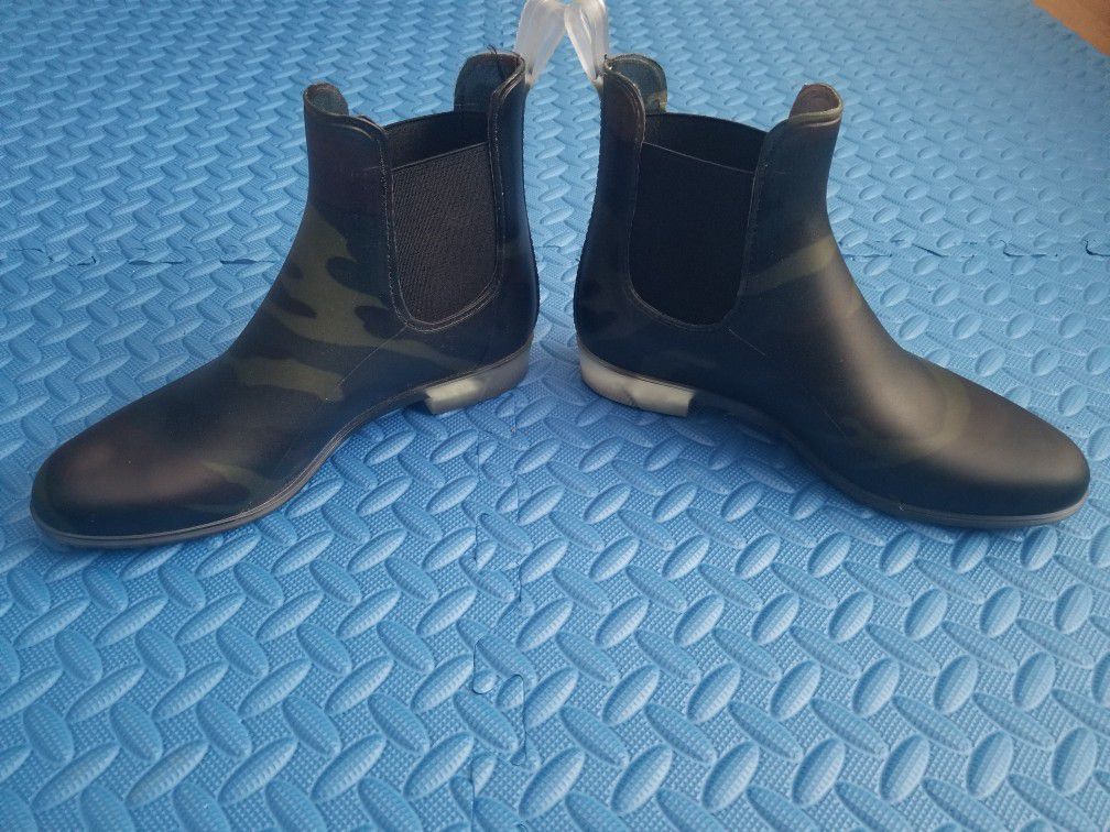 J Crew Chelsea rain boots size 9 new