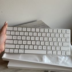Apple Magic Keyboard 