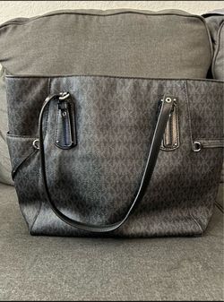 Michael Korrs Purse