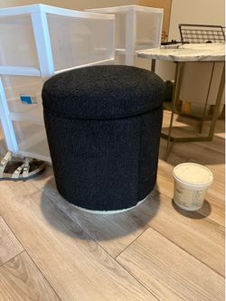 2ft Ottoman $10 obo