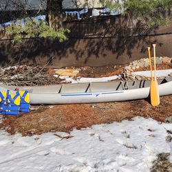 Grumman 17 foot Aluminum Canoe