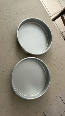 Set Cake pans 10” Wilton