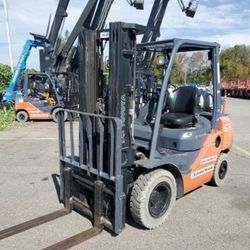 5,000 # Pound 5K Warehouse Forklift - 2017 Toyota 8fgu25