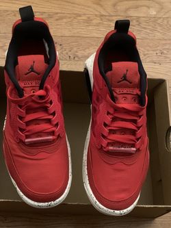 New Jordan’s max 200. Size 5. New in box. Never worn. Other sizes