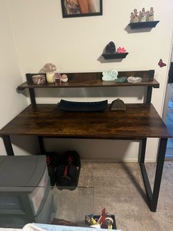Multi-Tier Desk