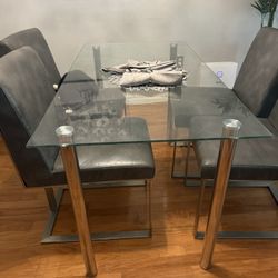 Tempered Glass Dining Room Table 