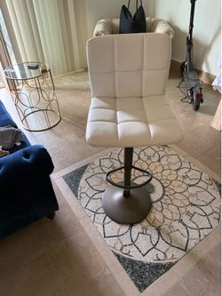 Bar/vanity stool chair
