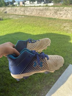 Under Armour Baseball Cleats
