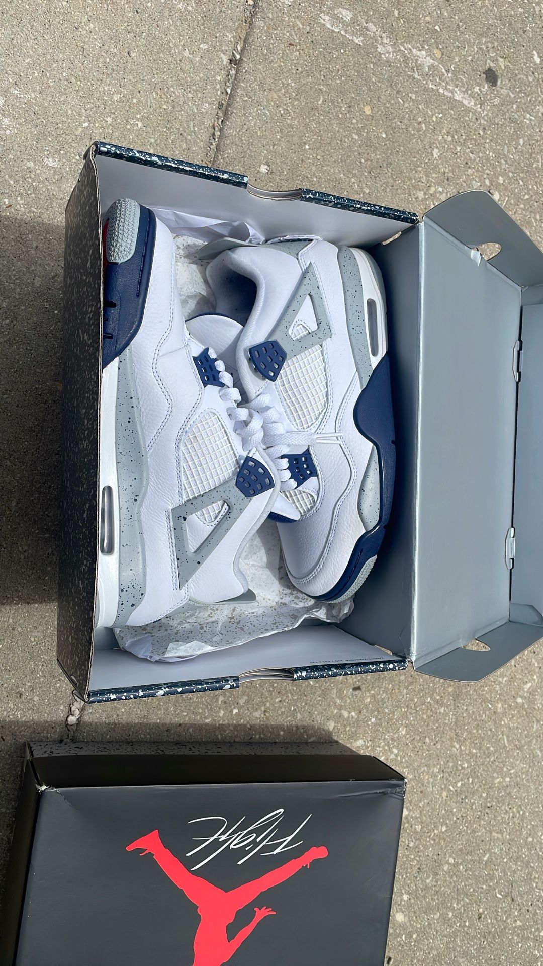 Jordan 4 Size 9 White Navy’s