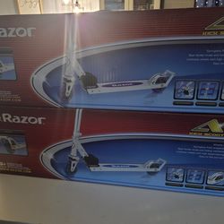 New Razor A2 Kick Scooter With Wheelie Bar up to 143lbs