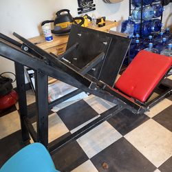 Leg press machine
