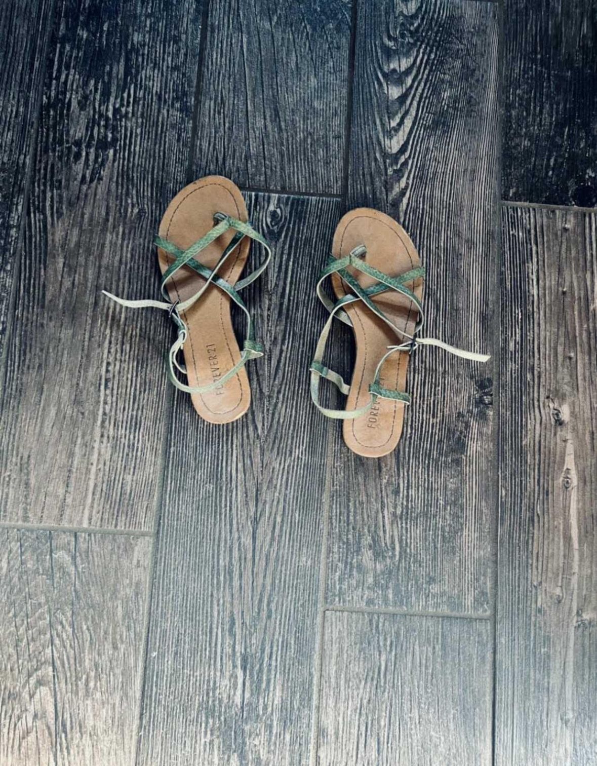 Size 6/6.5 Green & Tan Sandals