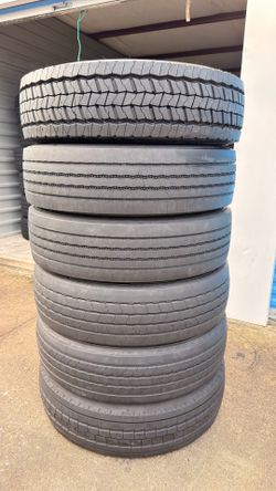 225/70/R19.5 “ continental, GoodYear, Hankook, BRIDGESTONE” like new ( 1 for 150 )
