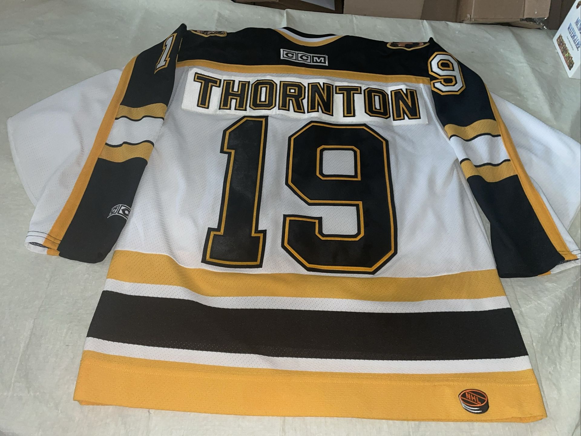 Joe Thornton Boston Bruins Jersey Mens Medium White Clean Ccm Pooh Bear Mic