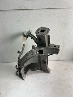 (6740) 17-25 Cadillac Xt5 Right Frame Leg 2017 2018 2019 2020 2021 2022 2023 2024 2025