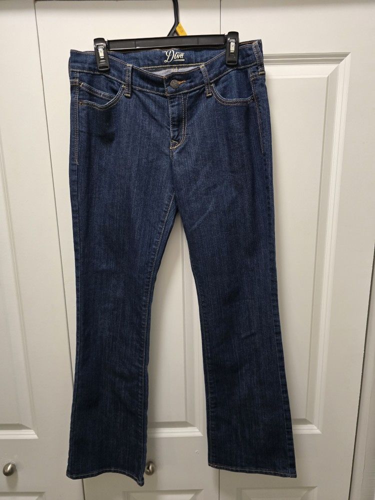 Women's Old Navy The Diva Low Rise Stretch Bootcut Jeans Size 8 Regular