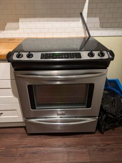 Electric Fridgeaire Gallery Range