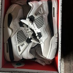 Air Jordan 4retro (GS)