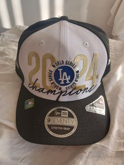 LA DODGERS HAT 🤠 and Classic Beanie 