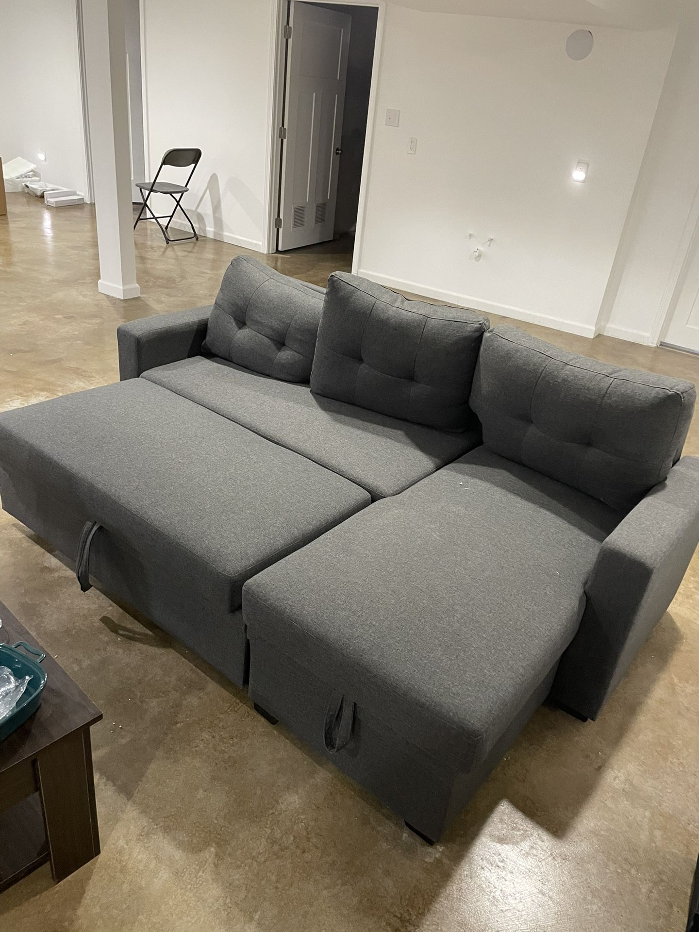 Easy Convertible Pull-Out Sleeper Sectional Sofa/Storage Chaise with Tufted Back Cushions and Track Arms in Dark Gray 