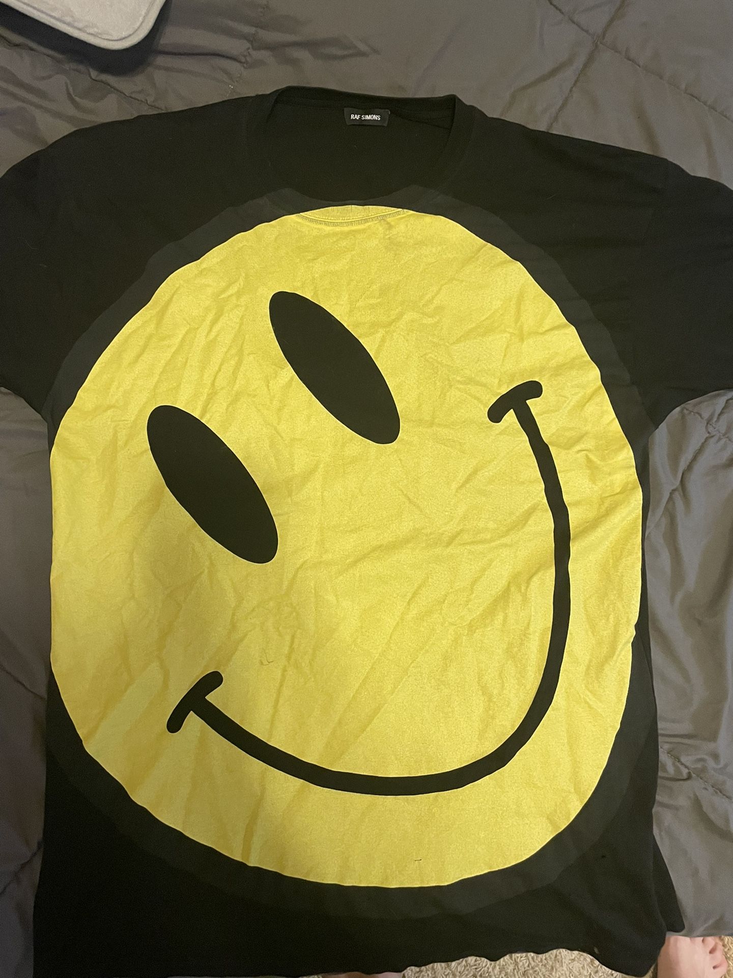 RAF Simmons Smiley T-shirt