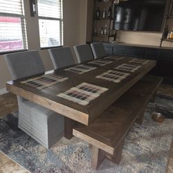 Rustic Dining Room Table And Chairs 