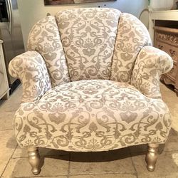 Super Comfy SoftFabric Designer Accent Chair Like New