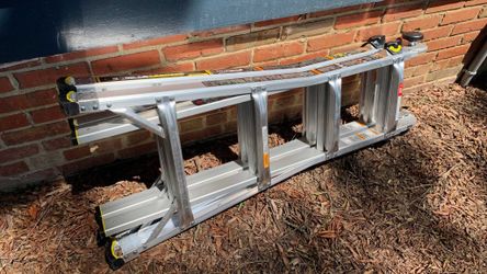 18ft and 14ft barely used GORILLA  LADDER  ( 375 lb Load - GLA- MPX17 ) NORMAL RETAIL PRICE  ($279.00  home depot ) GORILLA  LADDER  ( 375 lb Load - G