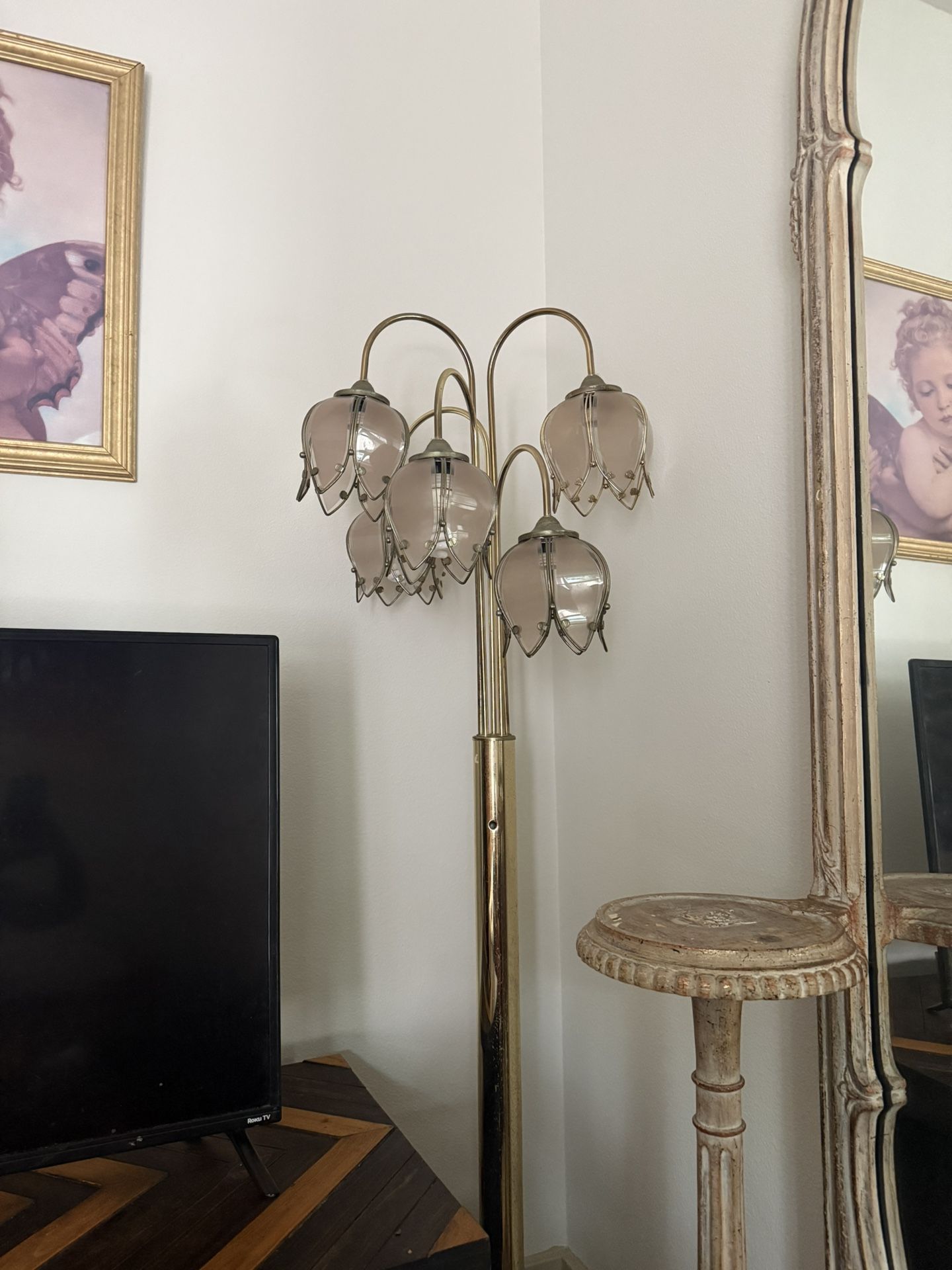 RARE Vintage Lotus/tulip Lamp. Fully Functional. Light Pink Glass And Gold/brass Hardware.