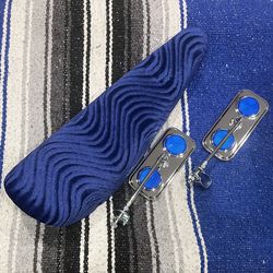20” BLUE  VELOUR BANANA SEAT WITH SET OF CHROME MIRRORS WITH BLUE REFLECTORS