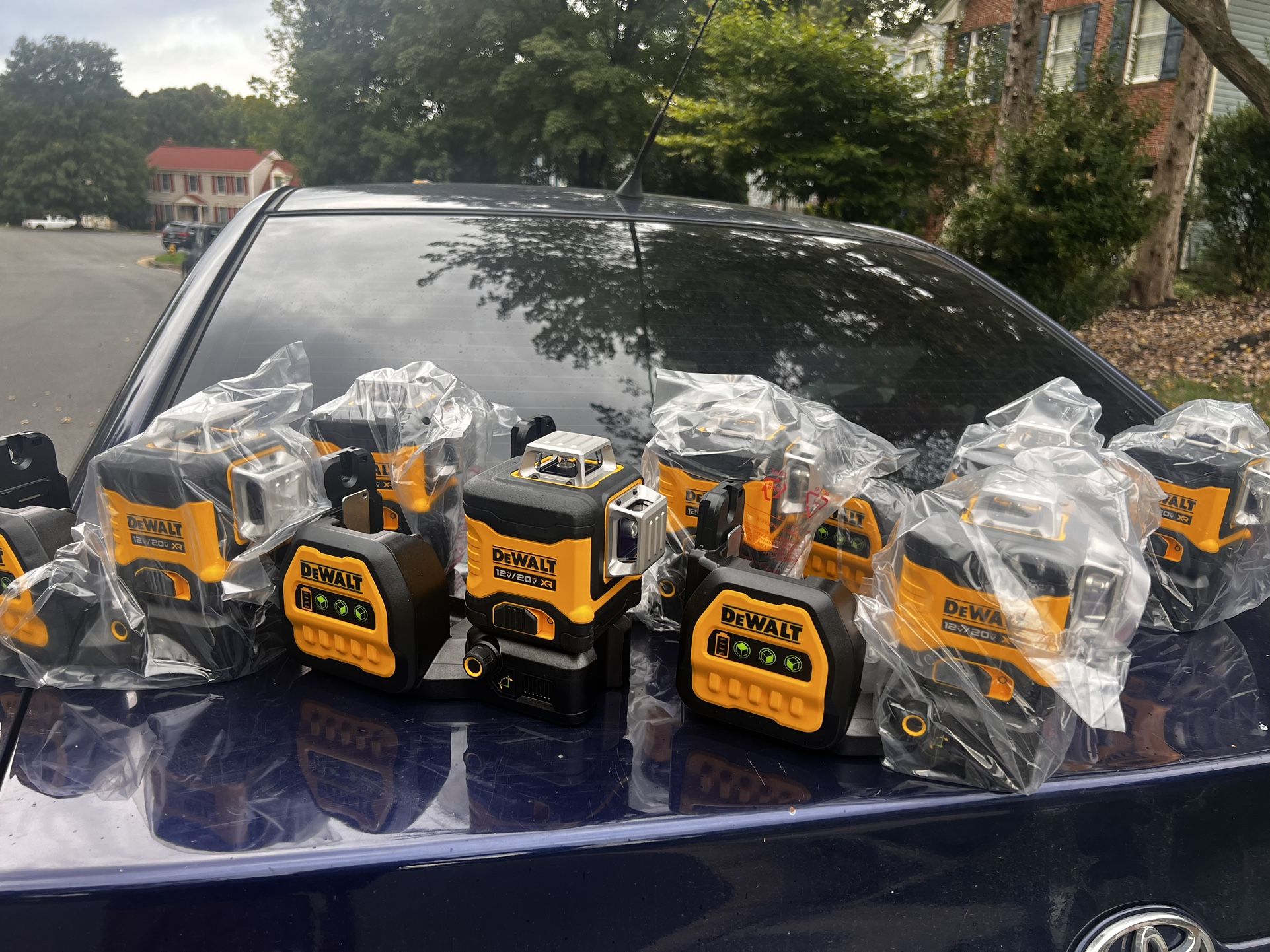 DeWalt 12v 20v XR DeWalt 360 3 Line Green Square Escuadra Laser 