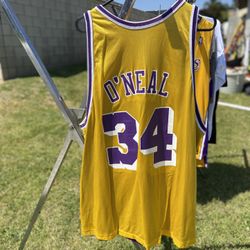 Vintage lakers Shaquille O’Neal Jersey 