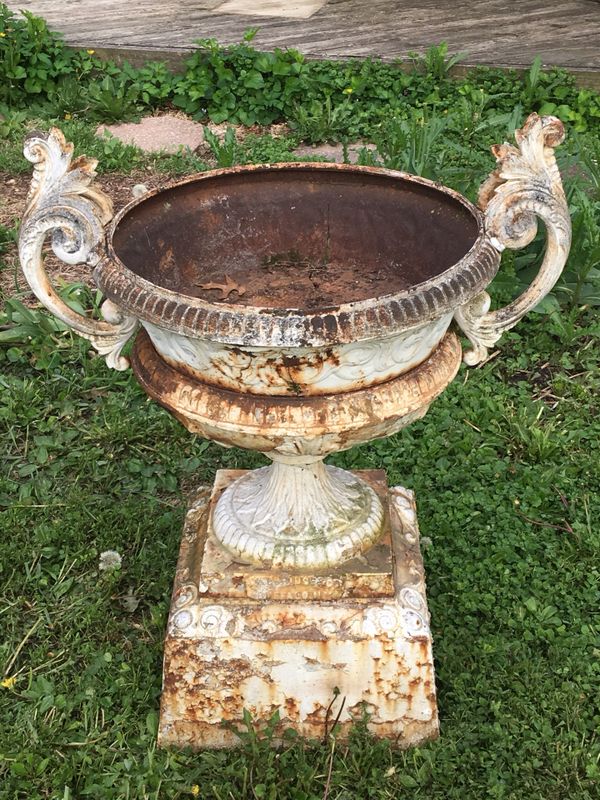 Cast iron flower urns vintage/antique for Sale in Sycamore, IL OfferUp