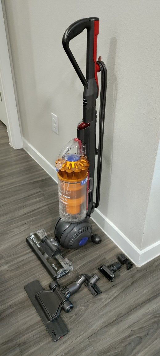 Dyson DC 40 Vacuum 