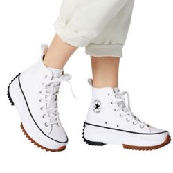 Converse Run Star Hike Canvas Platform Size 7.5 Women's Size Men's 6