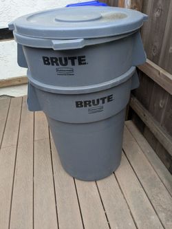 Brute trash can new