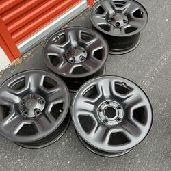 set a rims size 17” for jeep 5 lugs /- 4x$100