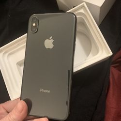 iPhone X- Like New