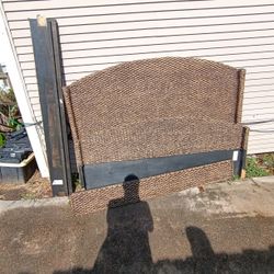 Bed Frame Like New Only Asking 20$