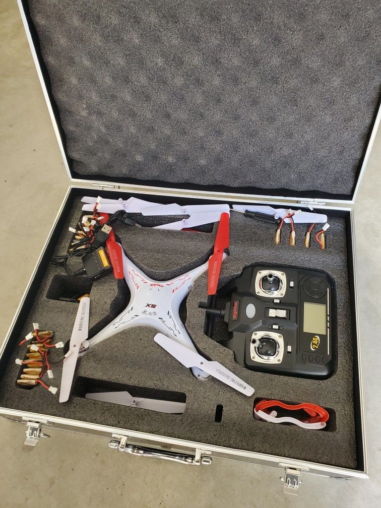 Syma X5 Drone + 19 Batteries + Carrying Case