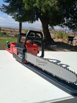 Milwaukee M18 Fuel 16in chainsaw tool only