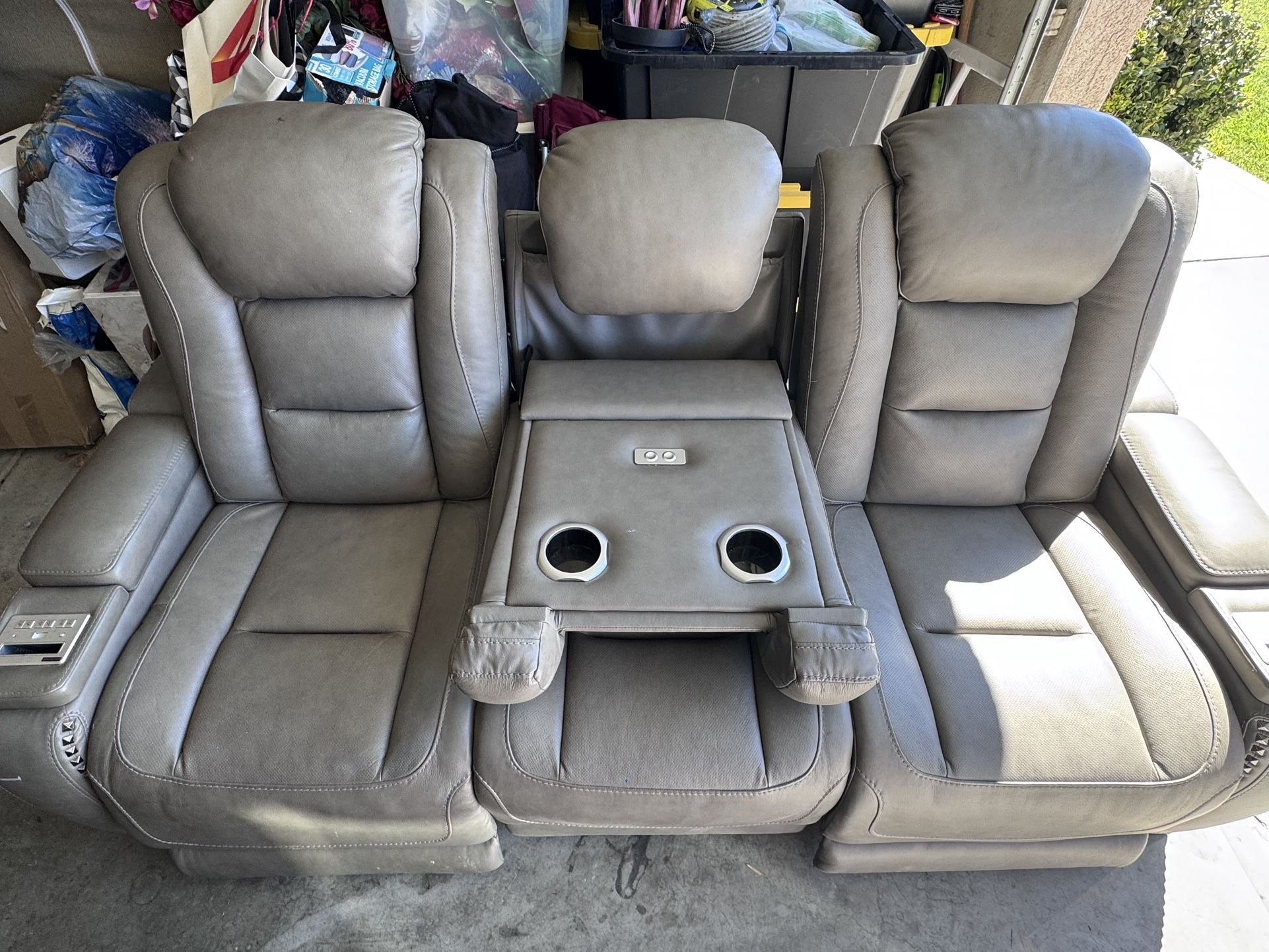 Reclining Couch 